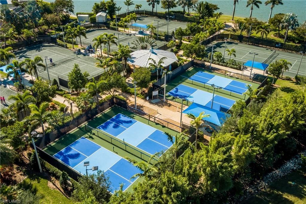 14943 Edgewater Cir, Naples, FL 34114 Photo