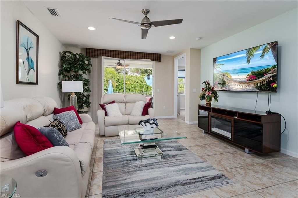 14943 Edgewater Cir, Naples, FL 34114 Photo