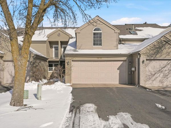 1676 Rose Hill Circle, Unit 1676, Saint Paul, MN 55108