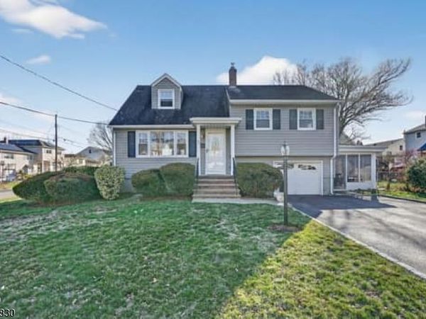 53 Patricia Pl, Clifton, NJ 07012