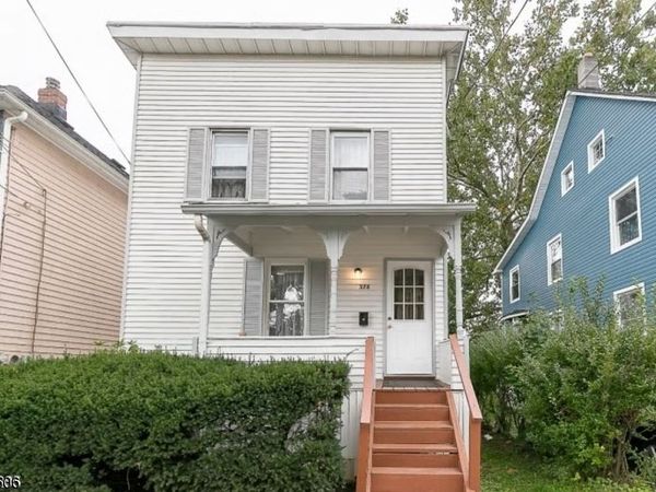 376 E Blackwell St, Dover, NJ 07801