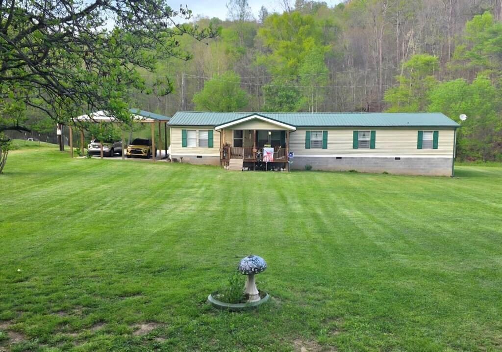 2246 Asa Creek Road, Hager Hill, KY 41222