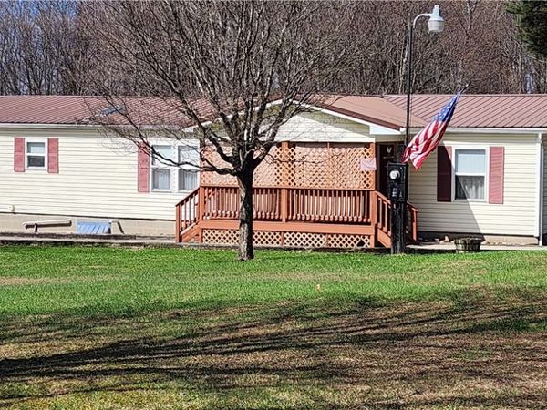 1374 Saltsburg Rd, Clarksburg, PA 15725