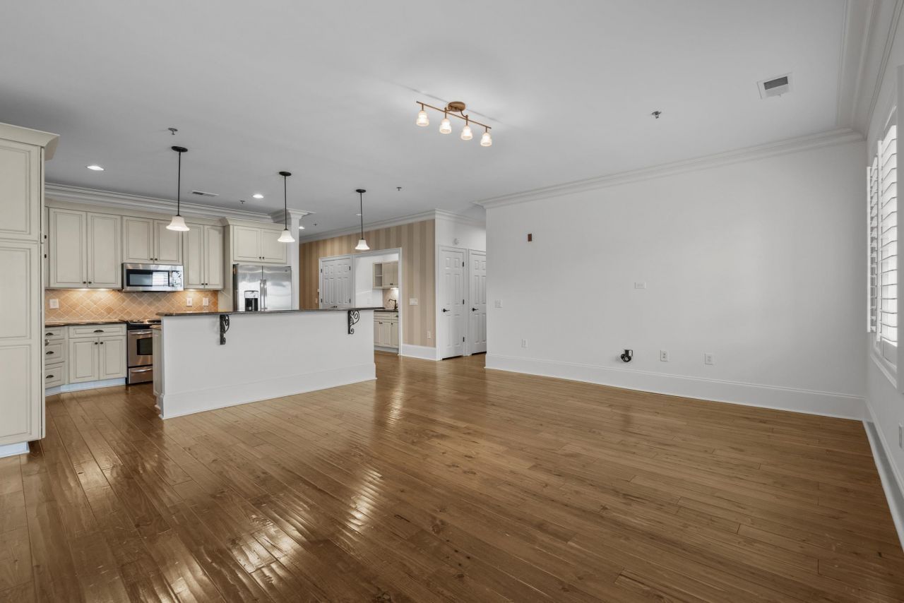 815 Front St. Photo 20