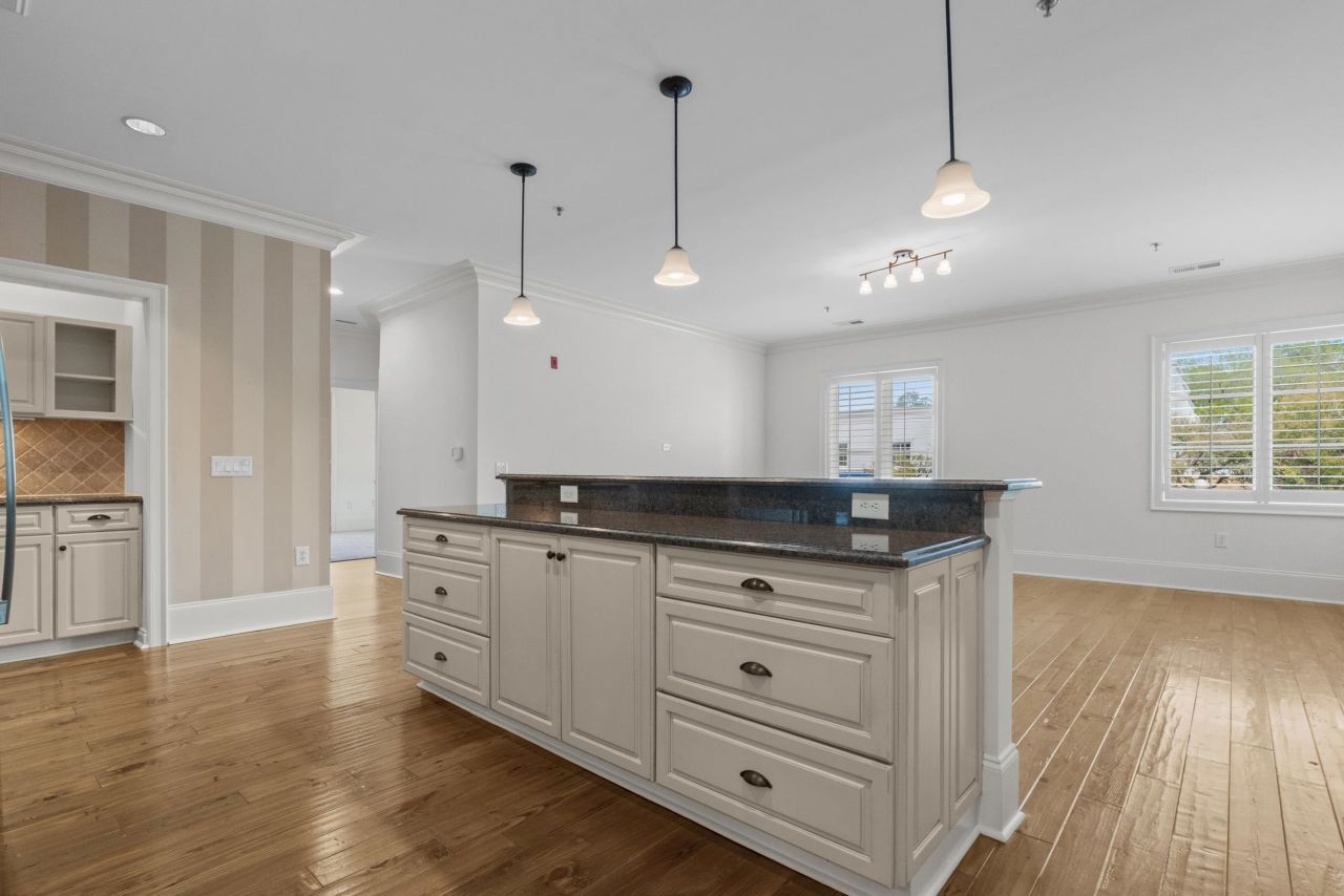 815 Front St. Photo 27