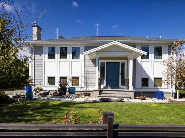 10444 Allbay Rd , Sidney, BC V8L 2P1