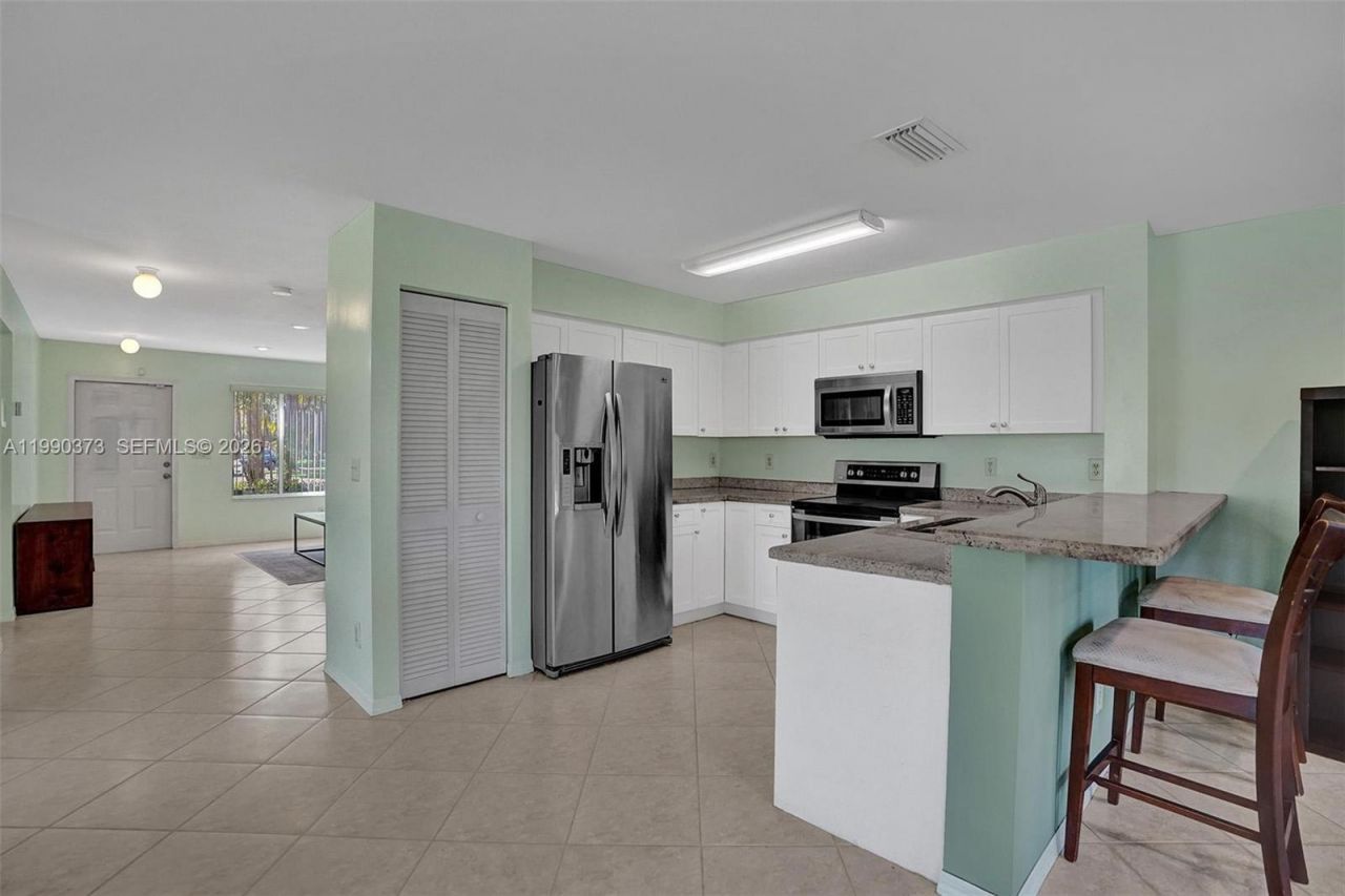 1726 SW 110th Ter , Davie, FL 33324 Photo