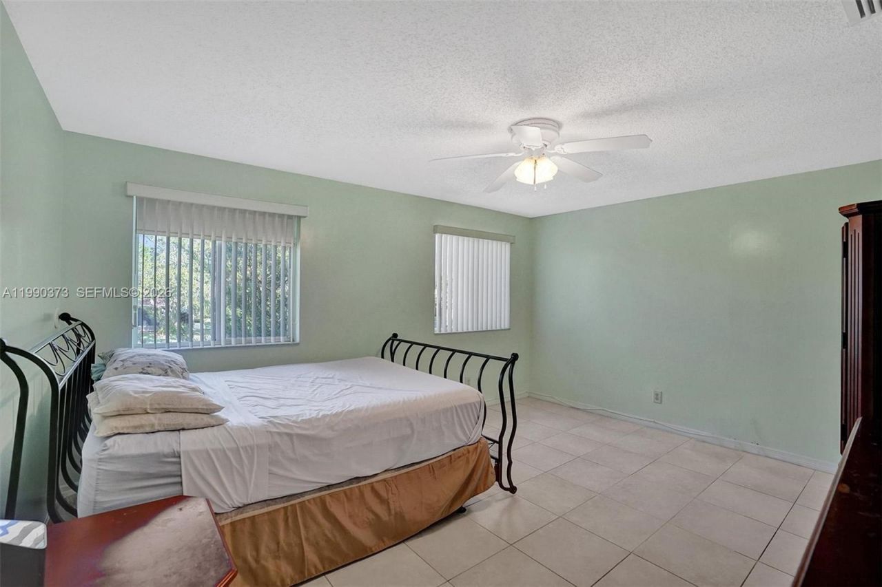 1726 SW 110th Ter , Davie, FL 33324 Photo