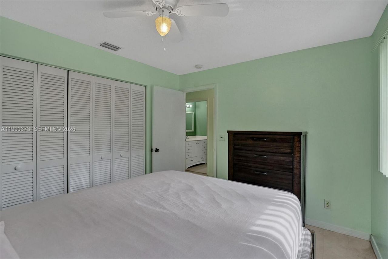 1726 SW 110th Ter , Davie, FL 33324 Photo