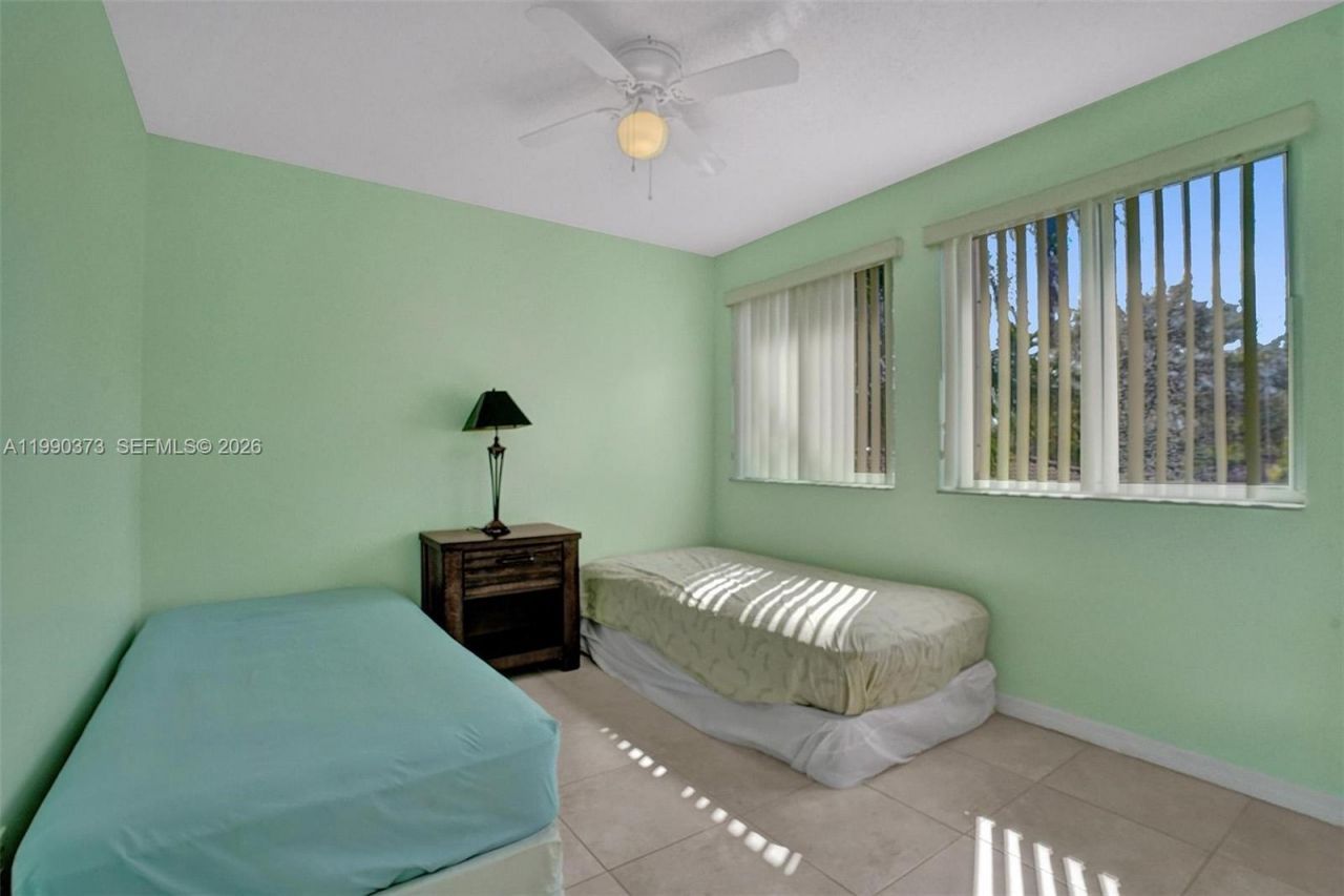 1726 SW 110th Ter , Davie, FL 33324 Photo