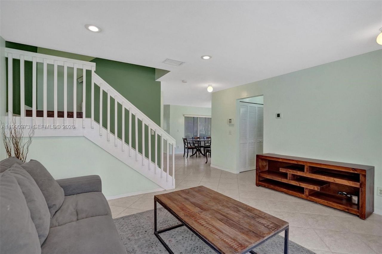 1726 SW 110th Ter , Davie, FL 33324 Photo