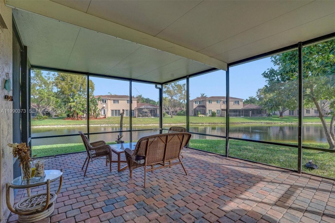 1726 SW 110th Ter , Davie, FL 33324 Photo