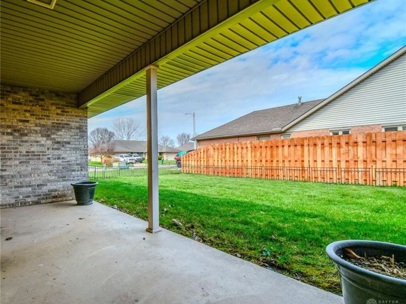 605 Rubythroat Lane, Englewood, OH 45315 Photo 21