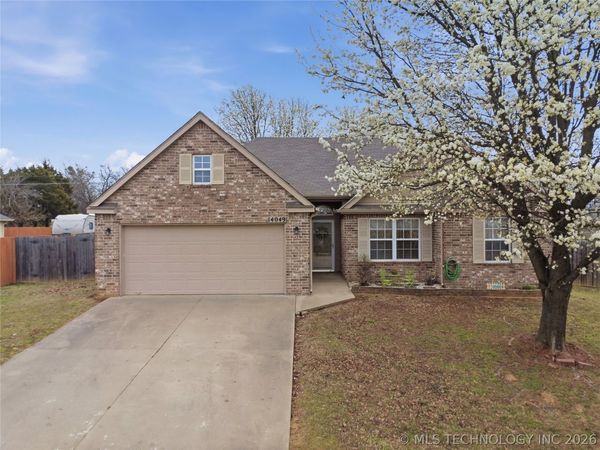 14049 S 300th East Avenue , Coweta, OK 74429