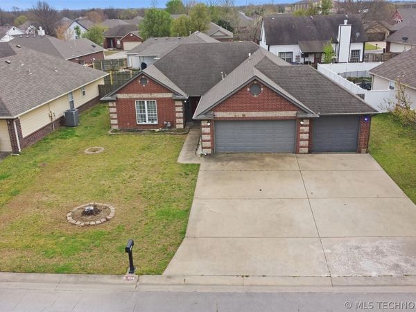 8114 Forrest Glenn Road , Claremore, OK 74019