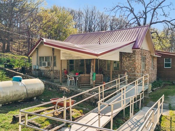 7002 E 482 , Salina, OK 74365