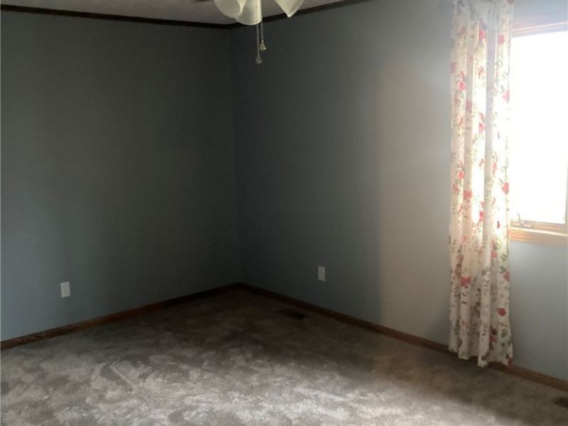 1436 Forrest Drive , Barberton, OH 44203 Photo 10