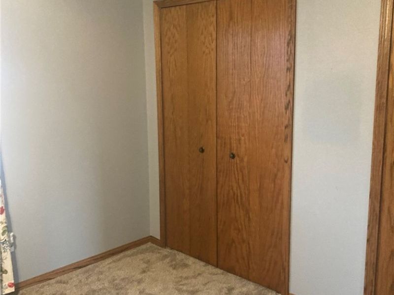 1436 Forrest Drive , Barberton, OH 44203 Photo 11