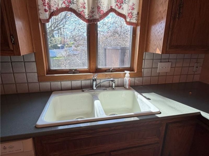 1436 Forrest Drive, Barberton, OH 44203 Photo 24