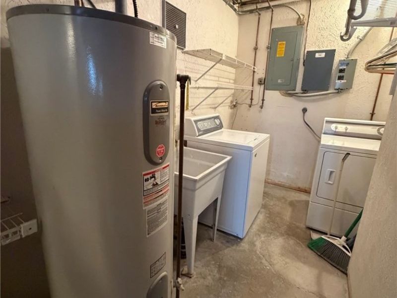 1436 Forrest Drive, Barberton, OH 44203 Photo 37