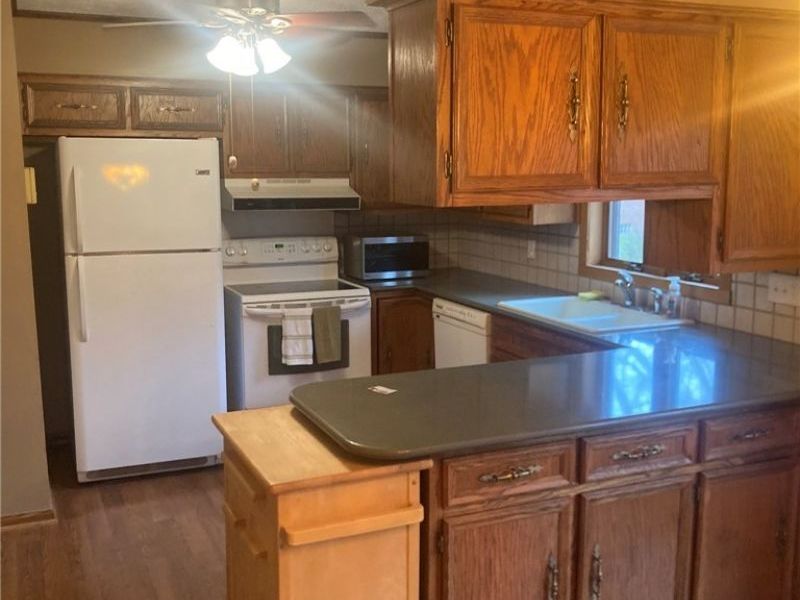 1436 Forrest Drive , Barberton, OH 44203 Photo 4