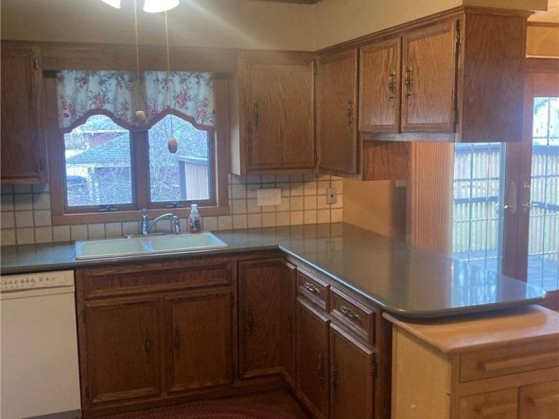 1436 Forrest Drive , Barberton, OH 44203 Photo 5