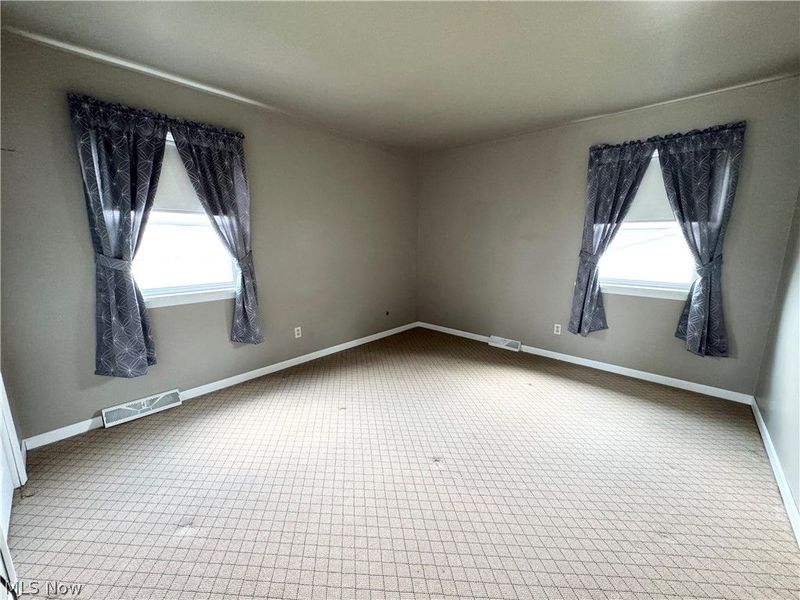 1945 Farmdale Avenue , Mineral Ridge, OH 44440 Photo 17