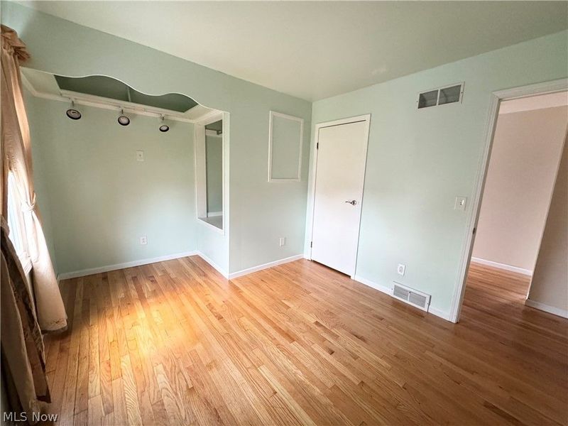 1945 Farmdale Avenue , Mineral Ridge, OH 44440 Photo 19