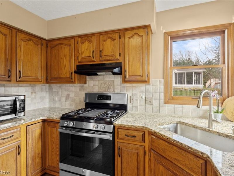 9431 Yvonne Drive , North Royalton, OH 44133 Photo 10