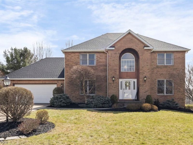 9431 Yvonne Drive , North Royalton, OH 44133 Photo 2