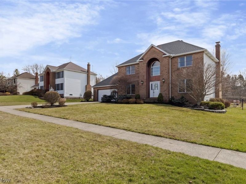 9431 Yvonne Drive , North Royalton, OH 44133 Photo 3