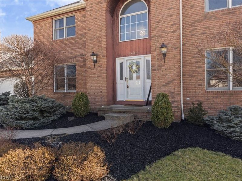 9431 Yvonne Drive , North Royalton, OH 44133 Photo 4