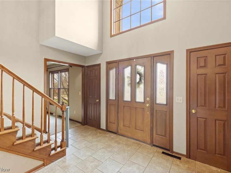 9431 Yvonne Drive , North Royalton, OH 44133 Photo 5