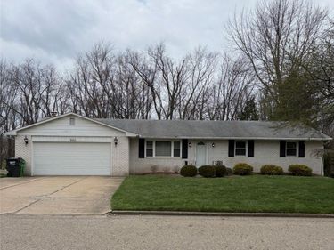 953 Carnation Street NE, Massillon, OH 44646