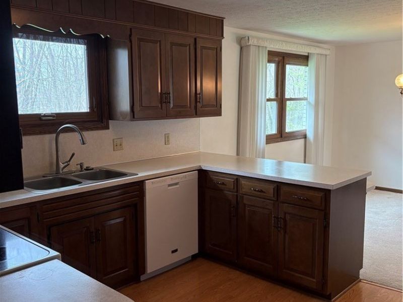 953 Carnation Street NE, Massillon, OH 44646 Photo 6