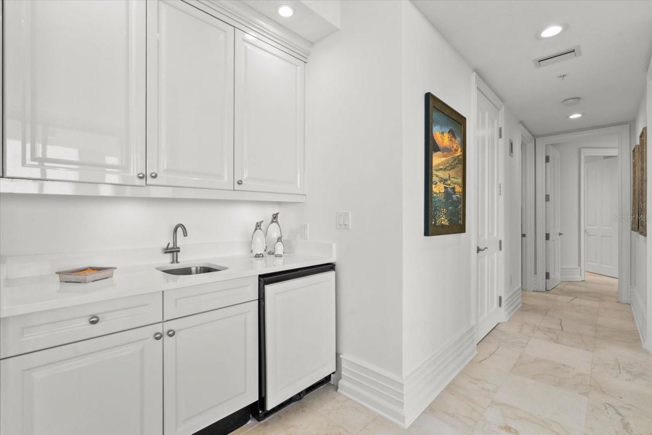 1300 Benjamin Franklin Drive, Unit 501, Sarasota, FL 34236 Photo