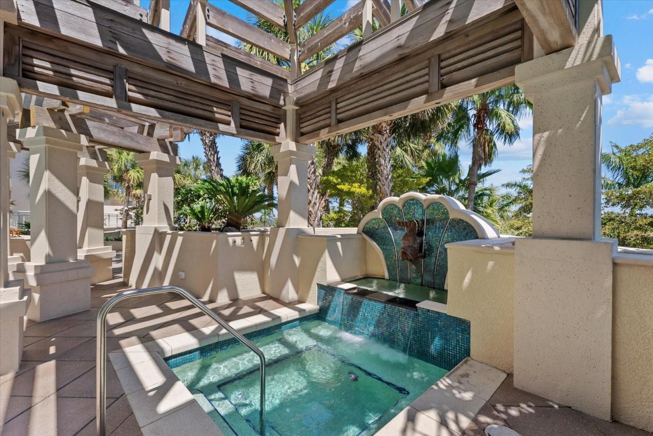 1300 Benjamin Franklin Drive, Unit 501, Sarasota, FL 34236 Photo