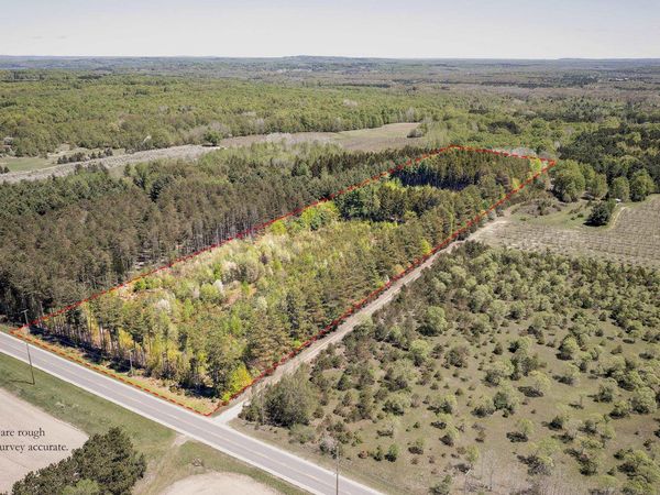 3219 Nugent Road, Frankfort, MI 49635