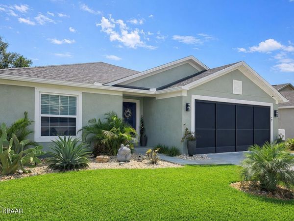 350 Dahoon Holly Drive, Daytona Beach, FL 32117