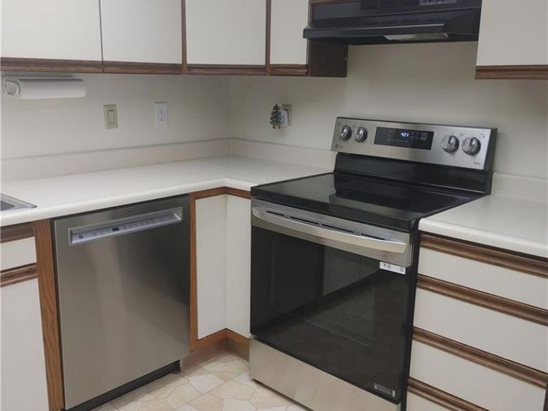 1276 Robbins Run Court, Washington Township, OH 45458 Photo 12