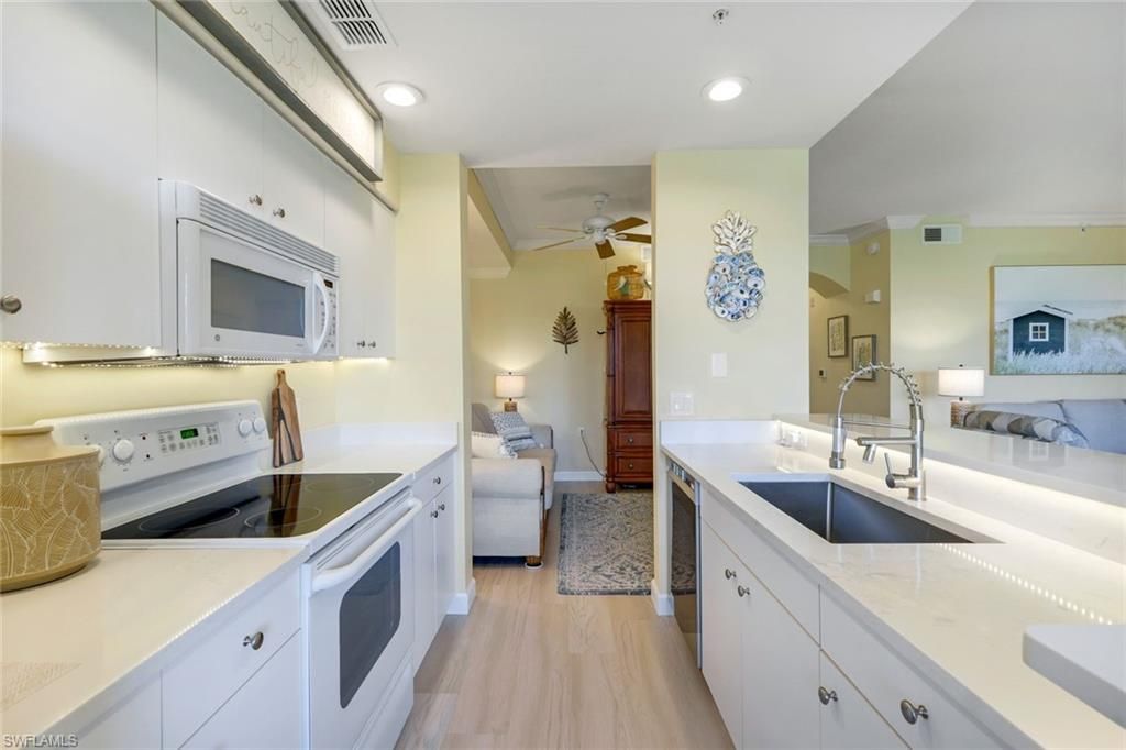 2690 Cypress Trace Cir, Unit 3212, Naples, FL 34119 Photo