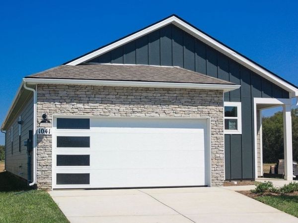 1025 Stoney Brook PVT Bend, Gallatin, TN 37066