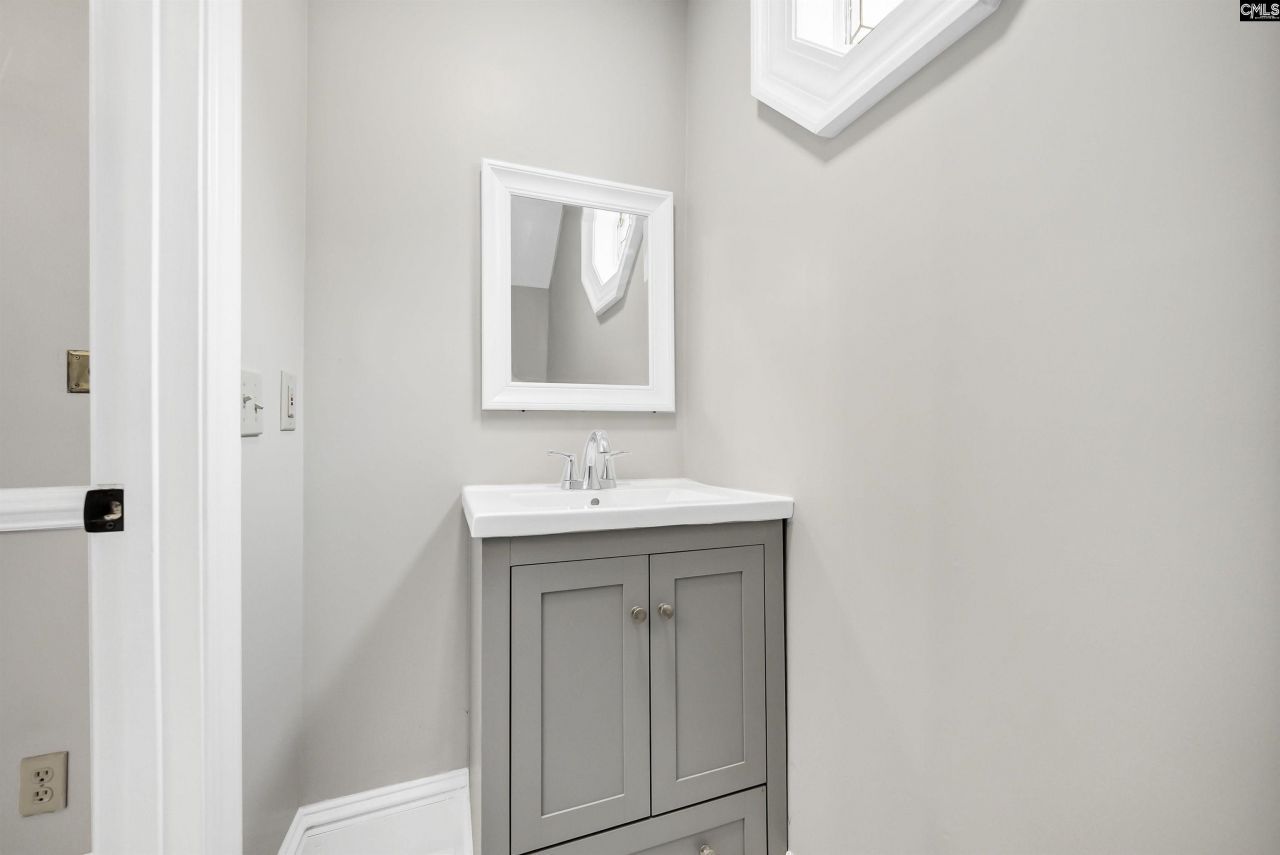 1018 Price Avenue  Photo 17