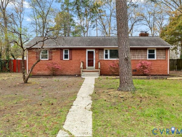 12732 Richmond Street , Chester, VA 23831