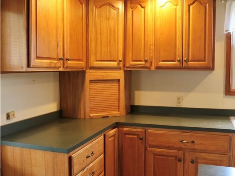 662 S Monroe Street , Millersburg, OH 44654 Photo 15