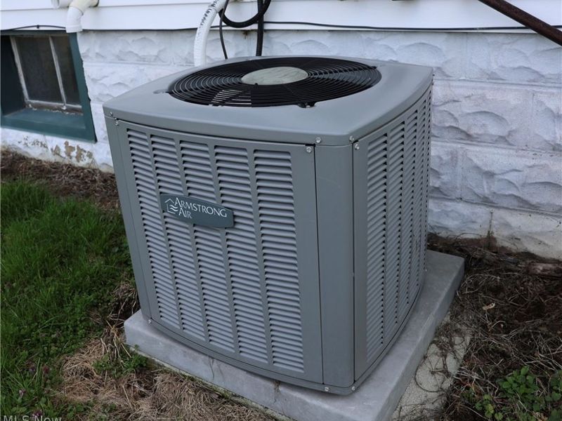 662 S Monroe Street, Millersburg, OH 44654 Photo 37