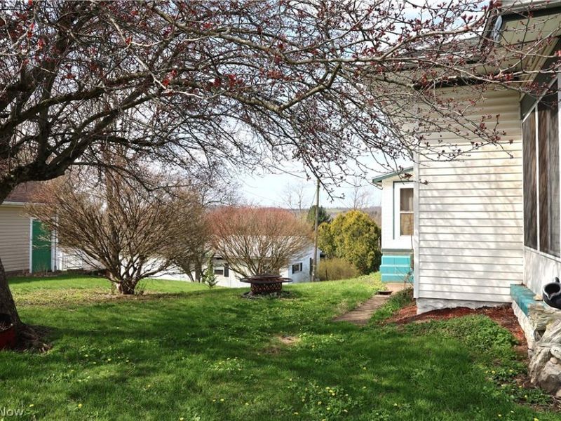 662 S Monroe Street , Millersburg, OH 44654 Photo 5