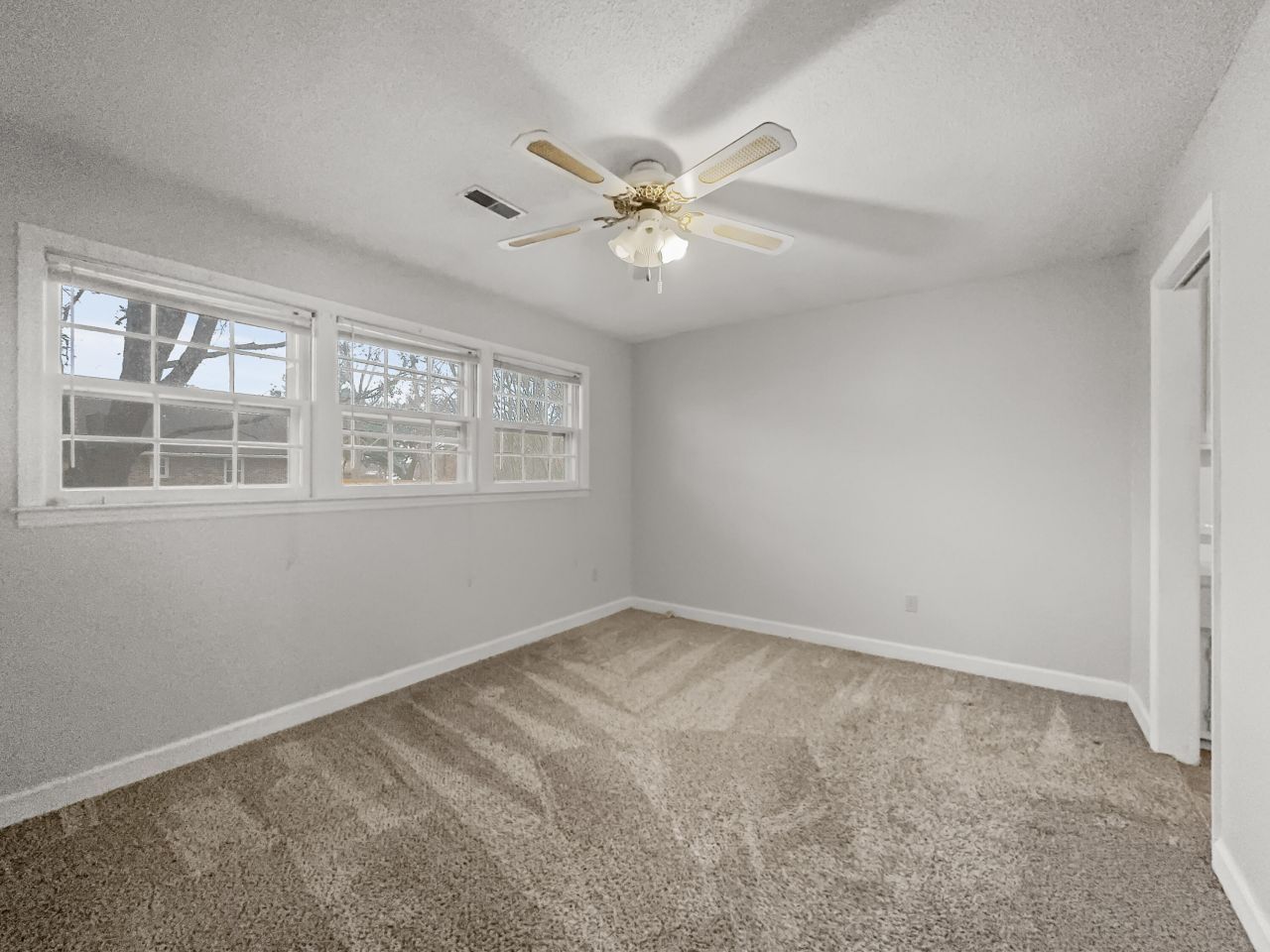 4341 Helene Drive Photo 17