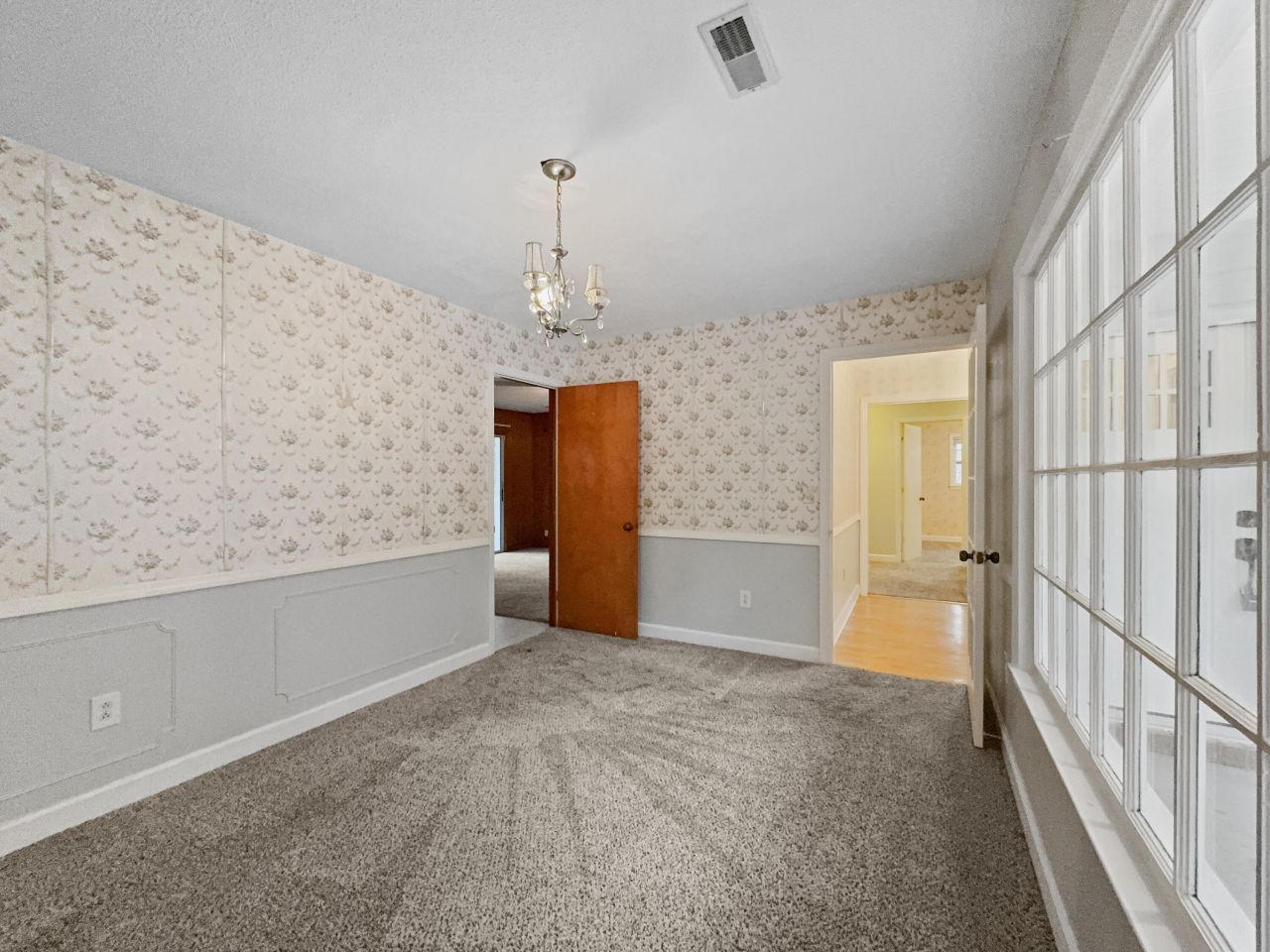 4341 Helene Drive Photo 9