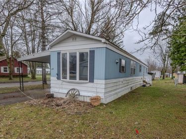 18 Quarry Hill, Akron, NY 14001